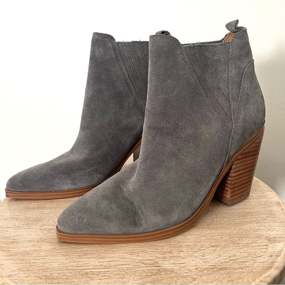 Marc Fisher Suede Teona Chelsea Pull On Western Style‎ Boot Gray Size 8 NWOB